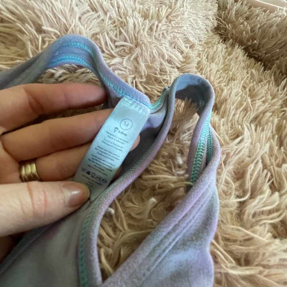Lululemon shorts and ivviva tank - Picture 6 of 7